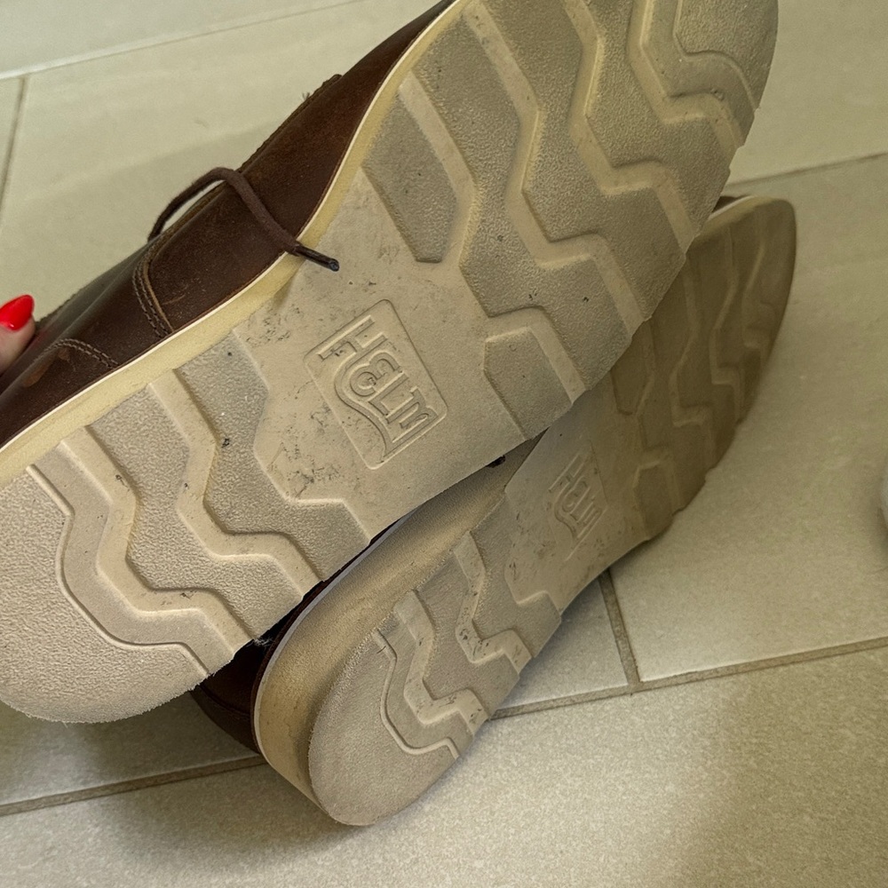 Classic Brown Leather Chukka Boots - Picture 4 of 4